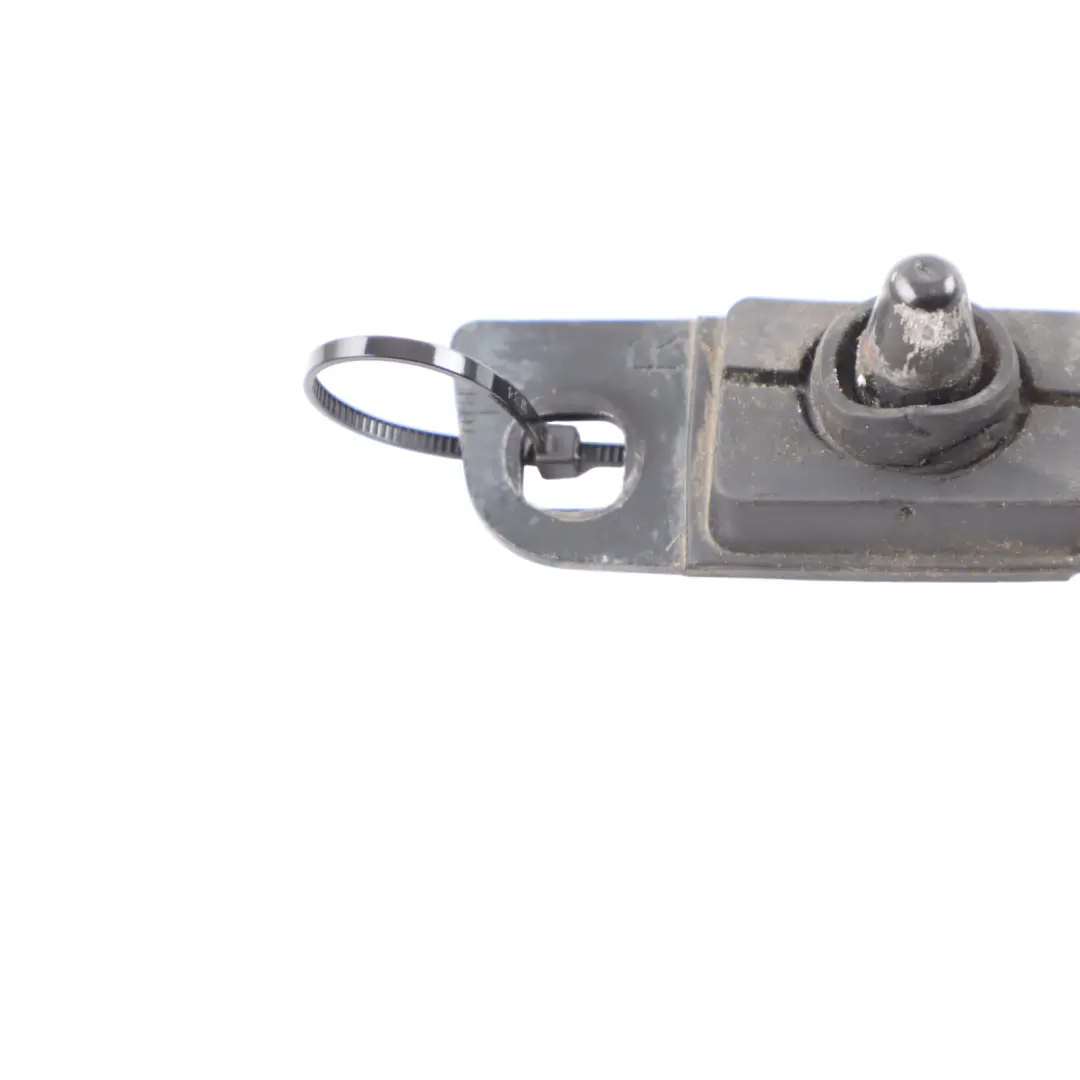 Mercedes W447 Cale De Guidage De Porte Coulissante Inférieure Droite - SKU A6397580227 - Numéro de pièce A6397580227