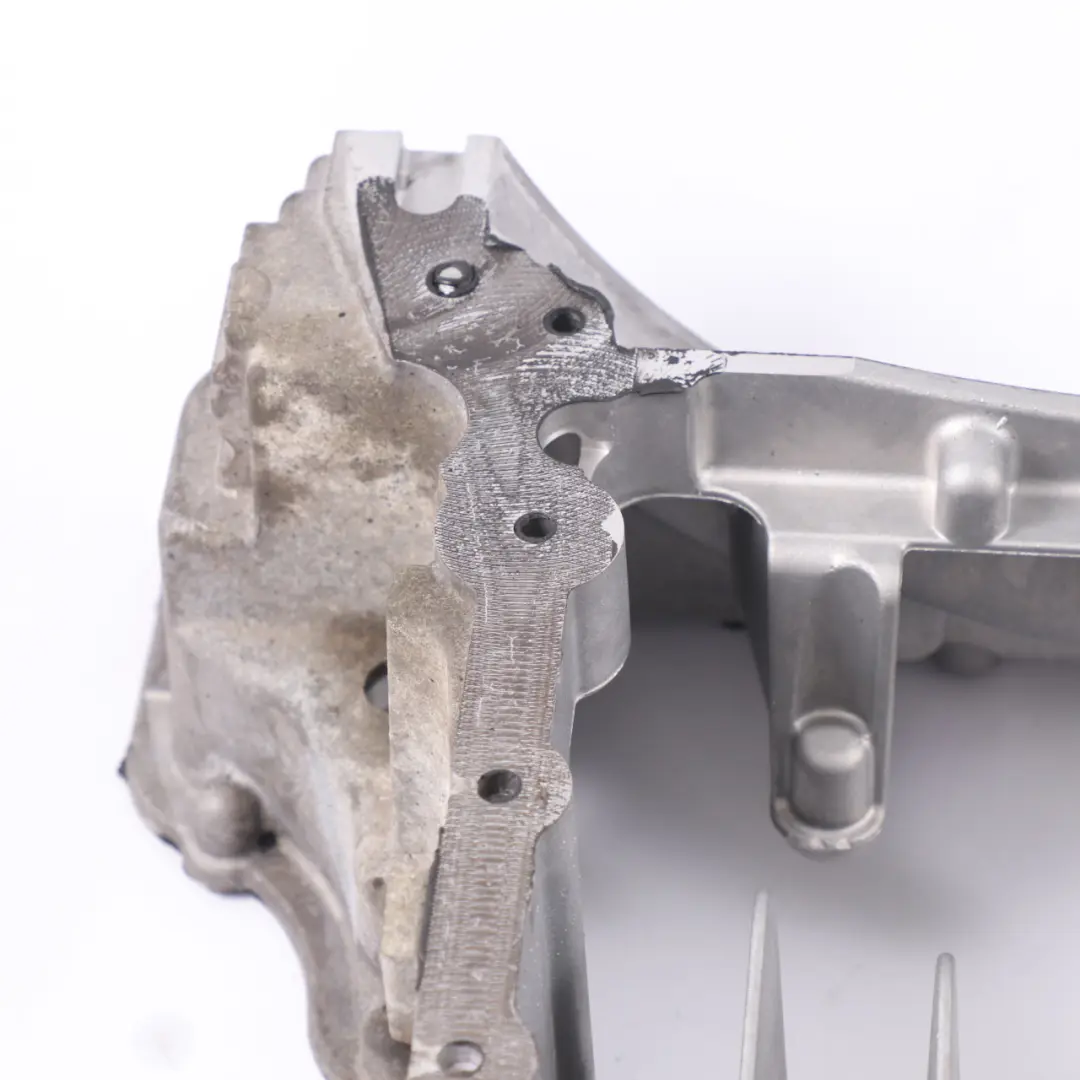 OM642 Diesel Cuvette Vidange D'huile Moteur Automatic pour Mercedes W166 à propos du numéro de pièce A6420145302 Mercedes W166 OM642 Diesel Cuvette Vidange D'huile Moteur Automatic - SKU A6420145302 - Numéro de pièce A6420145302