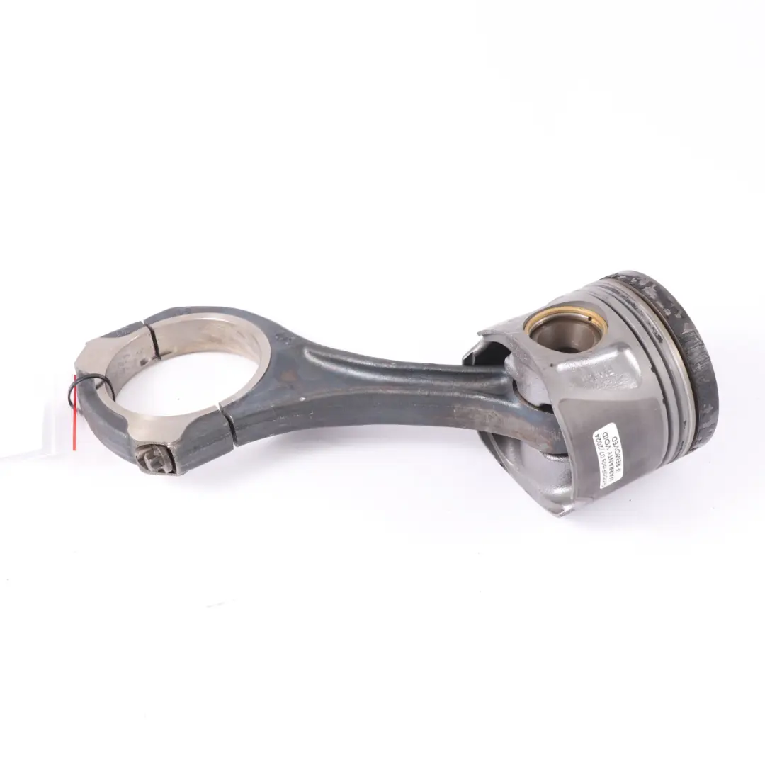 Mercedes W212 OM642 Bielle Piston Bielle gauche - SKU A6420308317 - Numéro de pièce A6420308317
