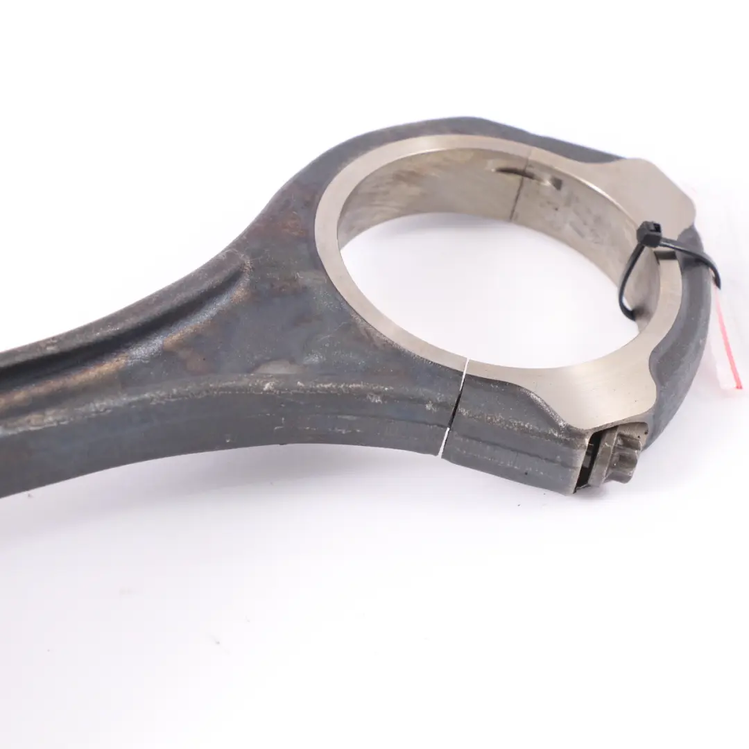 OM642 Pleuelstange Kolben Pleuelstange Links für Mercedes W212 mit Teilenummer A6420308317 Mercedes W212 OM642 Pleuelstange Kolben Pleuelstange Links - SKU A6420308317 - Teilenummer A6420308317