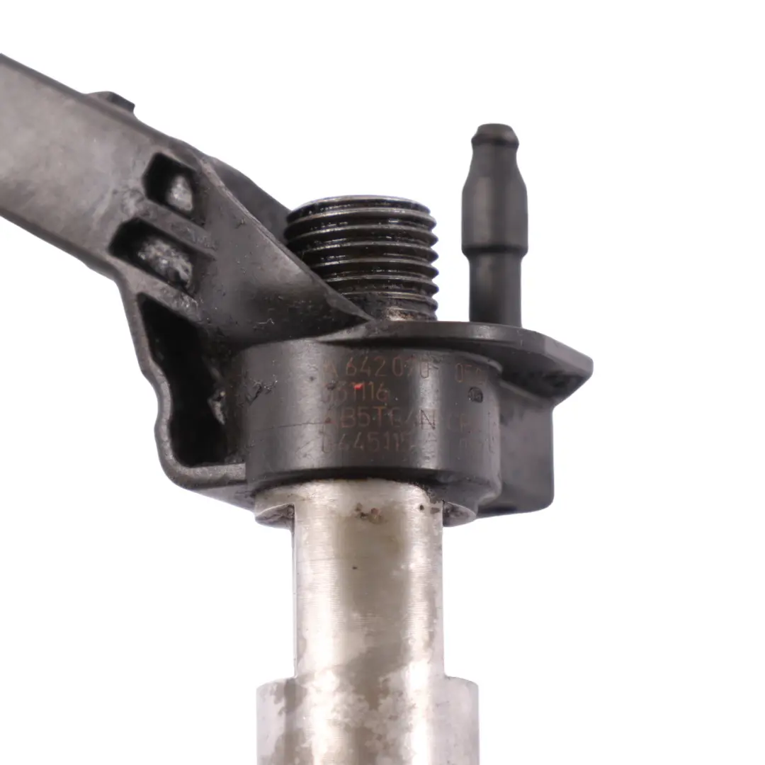 Injecteur carburant Mercedes W164 W204 W211 OM642 Buse d'injection pour à propos du numéro de pièce A6420700587 Injecteur carburant Mercedes W164 W204 W211 OM642 Buse d'injection - SKU A6420700587 - Numéro de pièce A6420700587