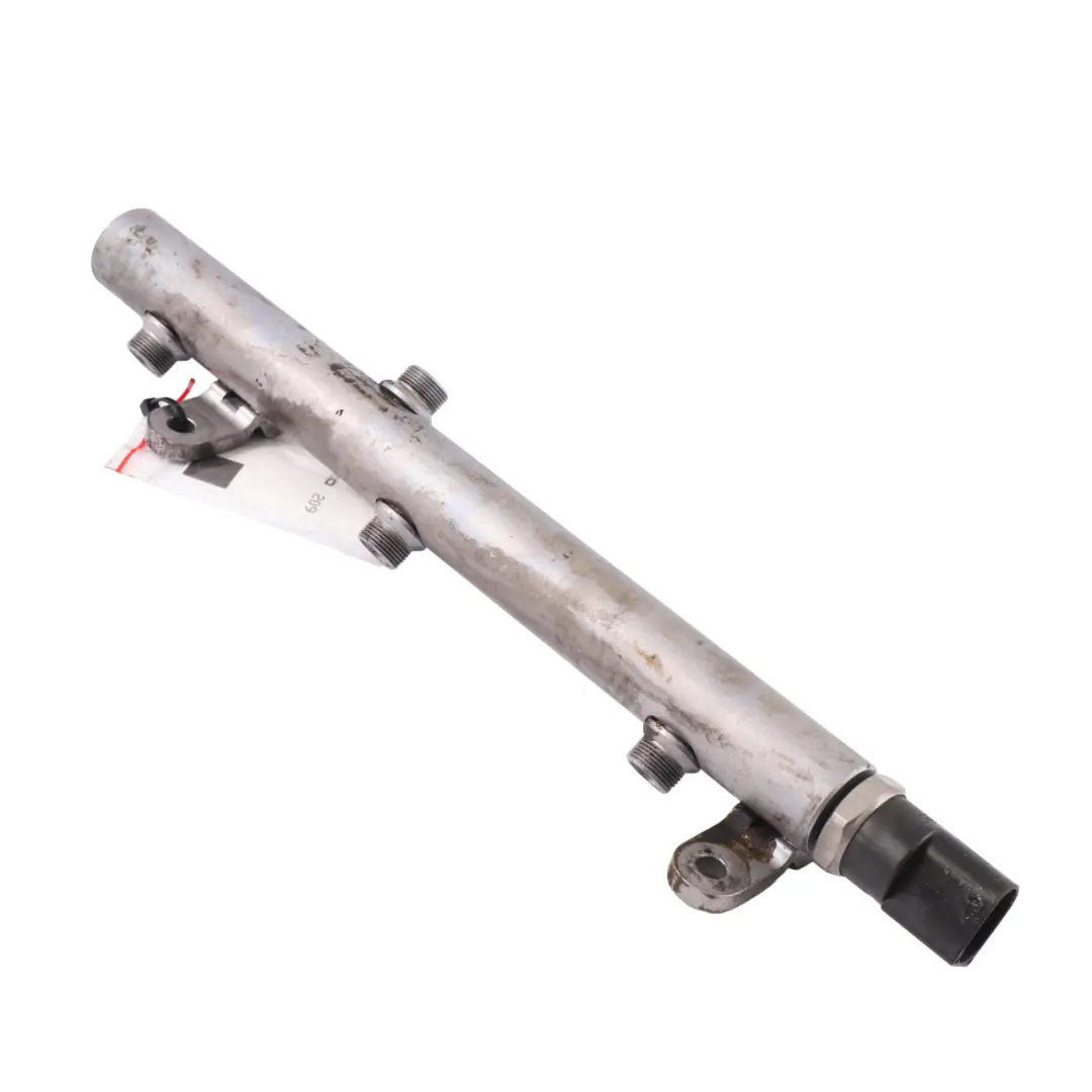 OM642 Listwa Wtryskowa do Mercedes W164 W203 C219 o numerze A6420700695 Mercedes W164 W203 C219 OM642 Listwa Wtryskowa - SKU A6420700695 - Numer Części A6420700695