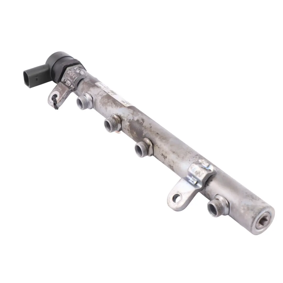 Mercedes W203 OM642 Fuel Injection Rail High Pressure Supply Line - SKU A6420702495 - Part number A6420702495