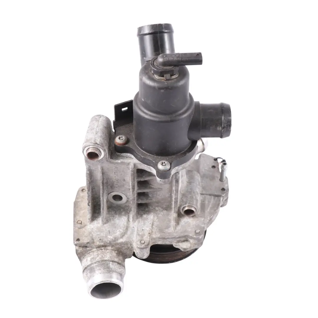 OM651 Dieselmotor Wasserpumpe Kühlmittel Einheit für Mercedes W176 mit Teilenummer A6512004300 Mercedes W176 OM651 Dieselmotor Wasserpumpe Kühlmittel Einheit - SKU A6512004300 - Teilenummer A6512004300
