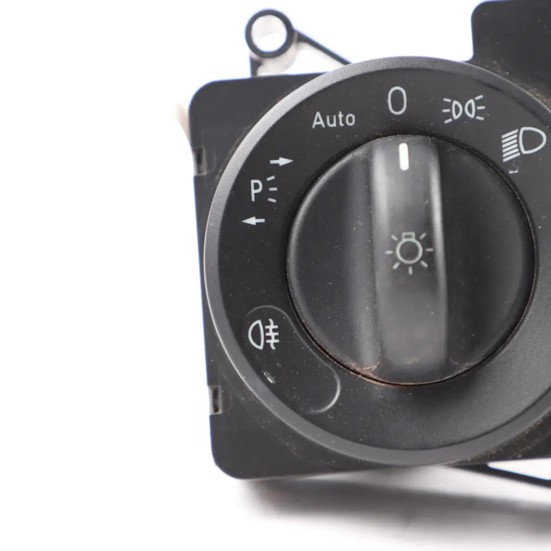 Dashboard Lamp Switch Head Light Control Unit Panel to Mercedes W906 with Part number A9065450604 Mercedes W906 Dashboard Lamp Switch Head Light Control Unit Panel - SKU A9065450604 - Part number A9065450604