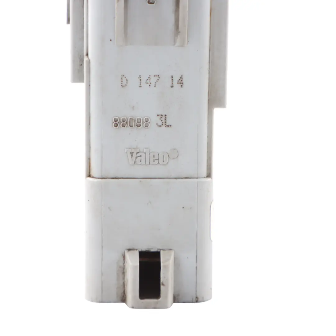 Mercedes Sprinter W906 Radiator Relay Cooling Fan Valeo 6 Pins 88098 - SKU A9065451401 - Part number A9065451401