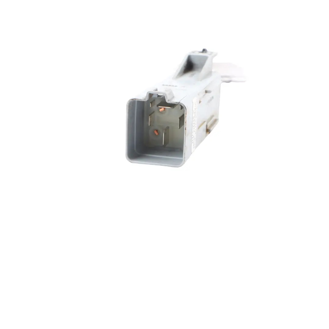 Mercedes Sprinter W906 Radiator Relay Cooling Fan Valeo 6 Pins 88098 - SKU A9065451401 - Part number A9065451401