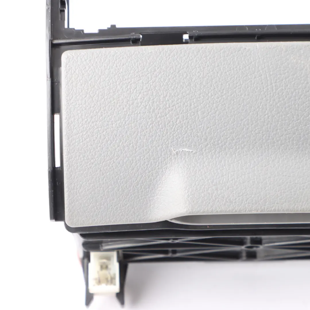 Mercedes Sprinter W906 Portacenere Vassoio Console Centrale Staffa - SKU A9066800558-2 - Numero di parte A9066800558