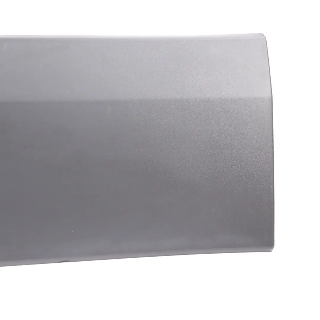 Tapa moldura puerta corredera derecha para Mercedes Sprinter W906 con número de pieza A9066901800 Mercedes Sprinter W906 Tapa moldura puerta corredera derecha - SKU A9066901800 - Número de pieza A9066901800