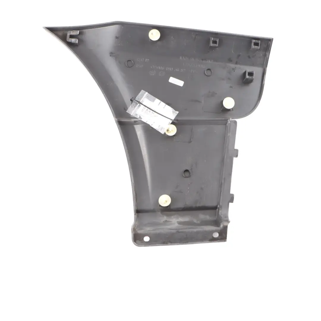 Modanatura esterna Pannello laterale posteriore destro per Mercedes W906 con numero di parte A9066903682 Mercedes W906 Modanatura esterna Pannello laterale posteriore destro - SKU A9066903682 - Numero di parte A9066903682