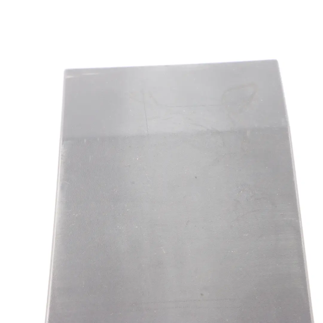 Moldura puerta delantera izquierda cubierta moldura para Mercedes W906 con número de pieza A9066905182 Mercedes W906 Moldura puerta delantera izquierda cubierta moldura - SKU A9066905182 - Número de pieza A9066905182