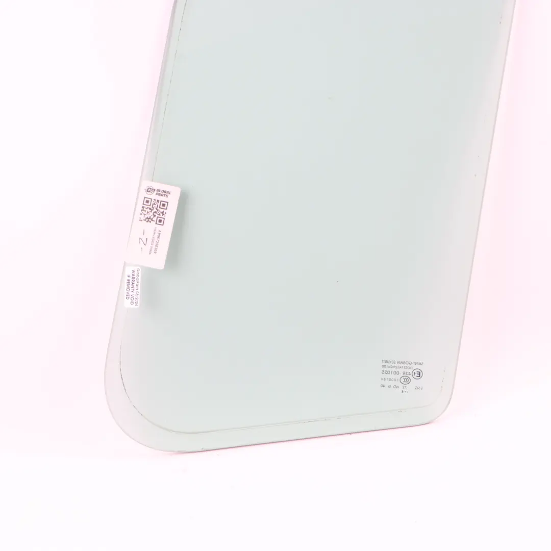 Window Front Right O/S Door Quarter Glass AS2 to Mercedes Sprinter W906 with Part number A9067250309 Mercedes Sprinter W906 Window Front Right O/S Door Quarter Glass AS2 - SKU A9067250309 - Part number A9067250309