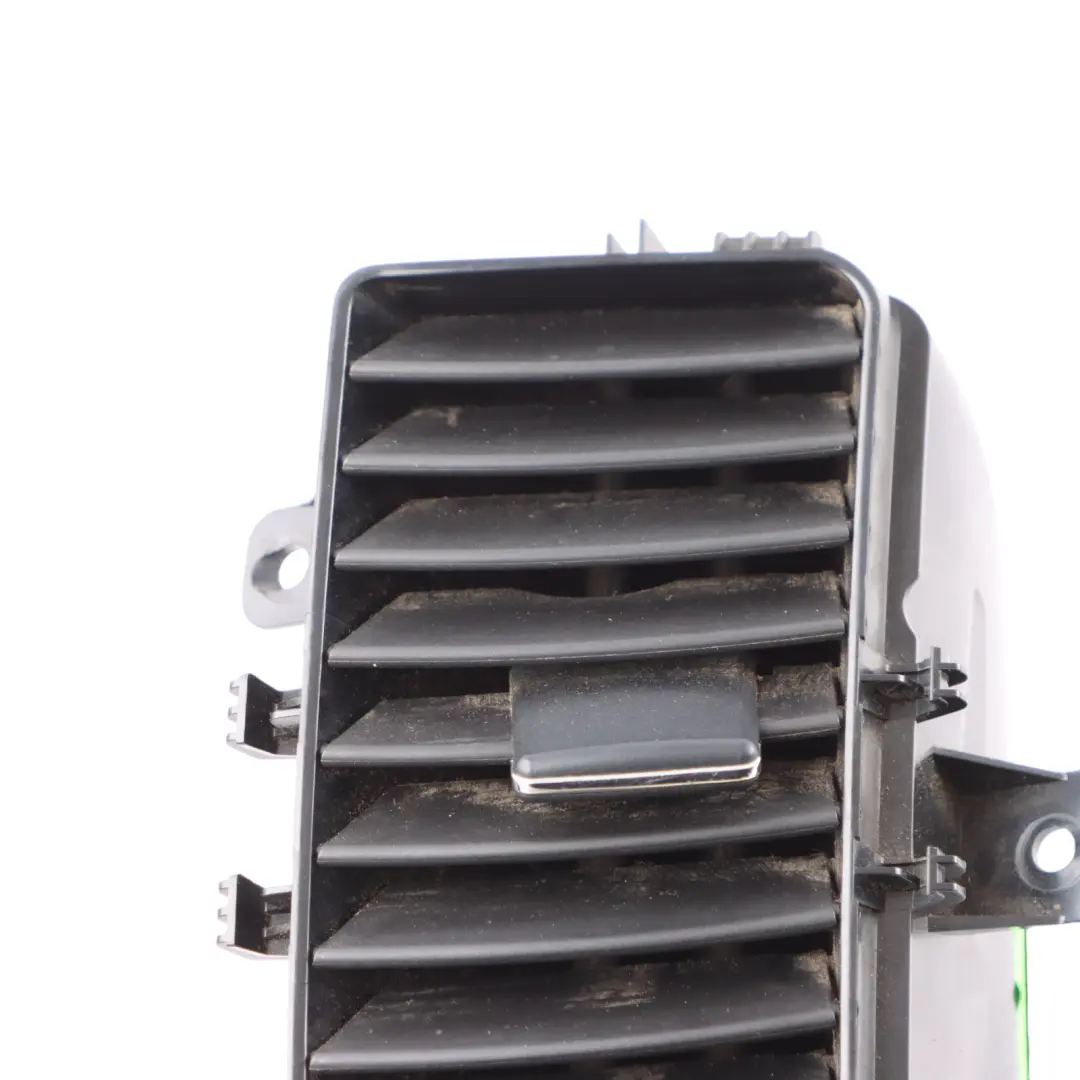 Bocchetta Aria Cruscotto Centro Destra Nero per Mercedes Sprinter W906 con numero di parte A9068300154 Mercedes Sprinter W906 Bocchetta Aria Cruscotto Centro Destra Nero - SKU A9068300154-2 - Numero di parte A9068300154