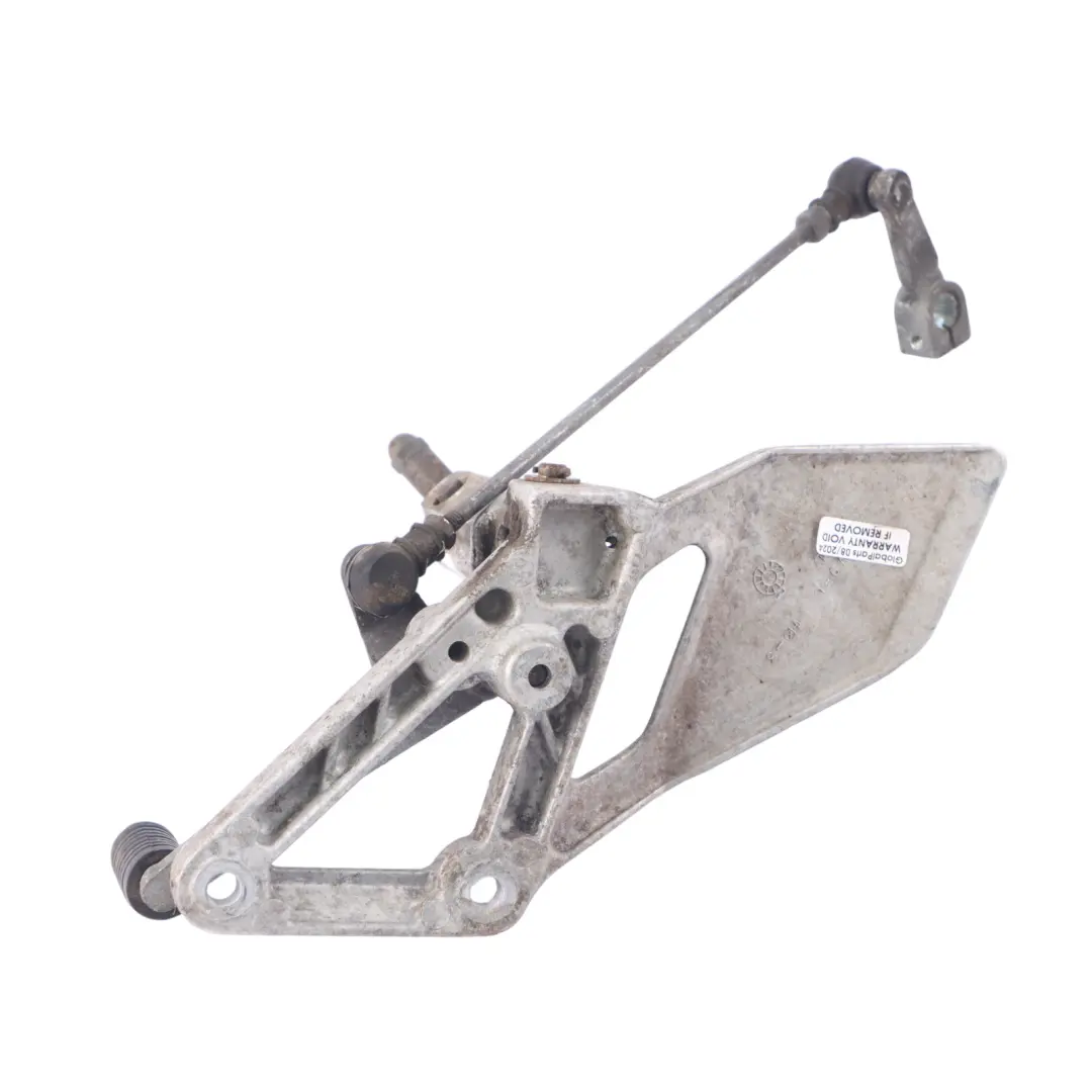 Honda CBR 3F Support pour repose pieds gauche - SKU MV9-L - Numéro de pièce MV9-L