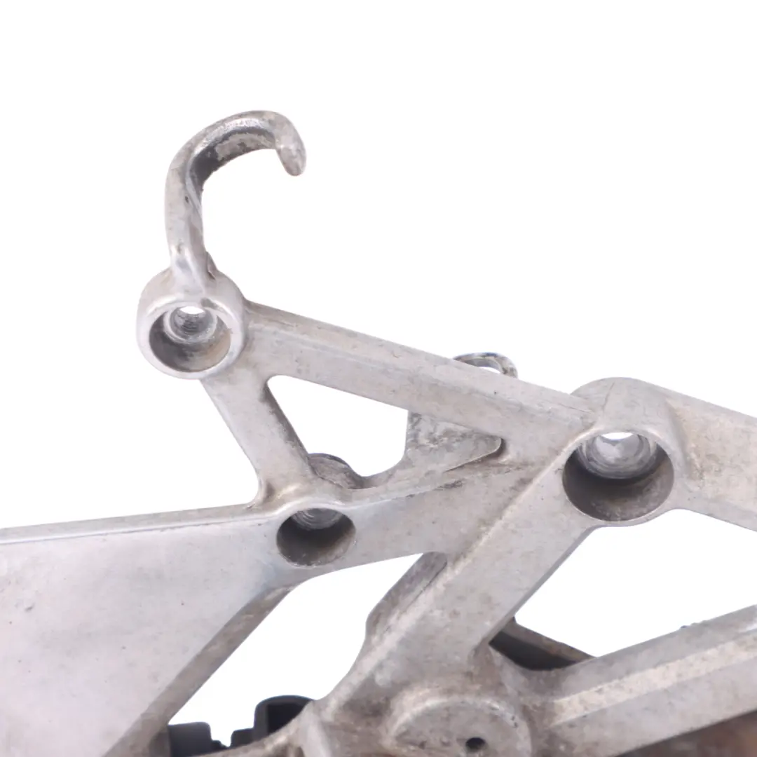Honda CBR 3F Rechte Fußraste Fußstütze Soziushalterung - SKU MV9-R - Teilenummer MV9-R