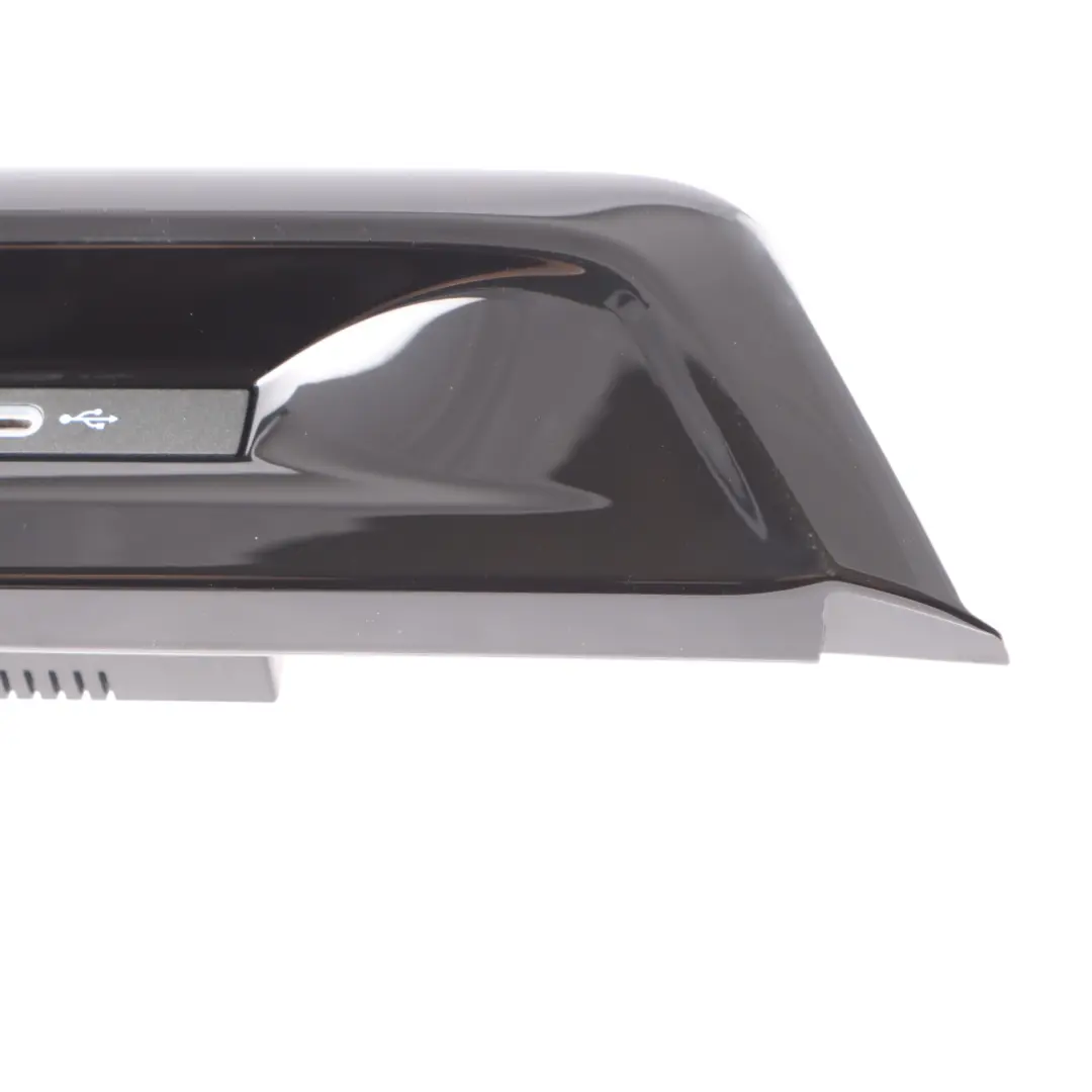 USB Port Type C Panel Socket Center Console Trim to Volkswagen Golf 8 CD1 with Part number 5NA035700 Volkswagen Golf 8 CD1 USB Port Type C Panel Socket Center Console Trim - SKU rhd-5NA035700 - Part number 5NA035700