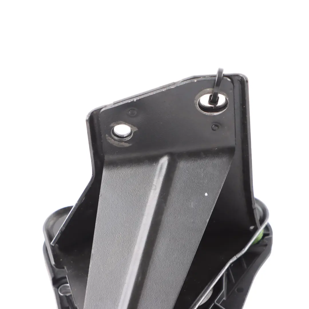 ABS Pump Bracket Mount Support 5Q0614235F to VW Volkswagen Golf CD1 with Part number 5Q2614235L VW Volkswagen Golf CD1 ABS Pump Bracket Mount Support 5Q0614235F - SKU rhd-5Q2614235L - Part number 5Q2614235L