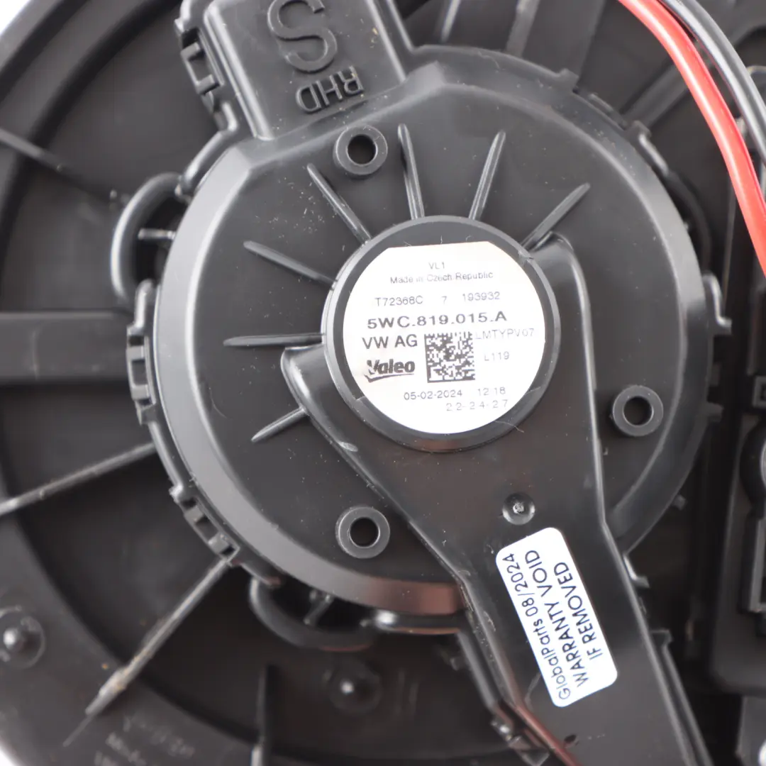 Blower Heater Ventilation Fan Motor A to Volkswagen Golf 8 CD1 1.5 eTSI with Part number 5WC819015 Volkswagen Golf 8 CD1 1.5 eTSI Blower Heater Ventilation Fan Motor A - SKU rhd-5WC819015 - Part number 5WC819015
