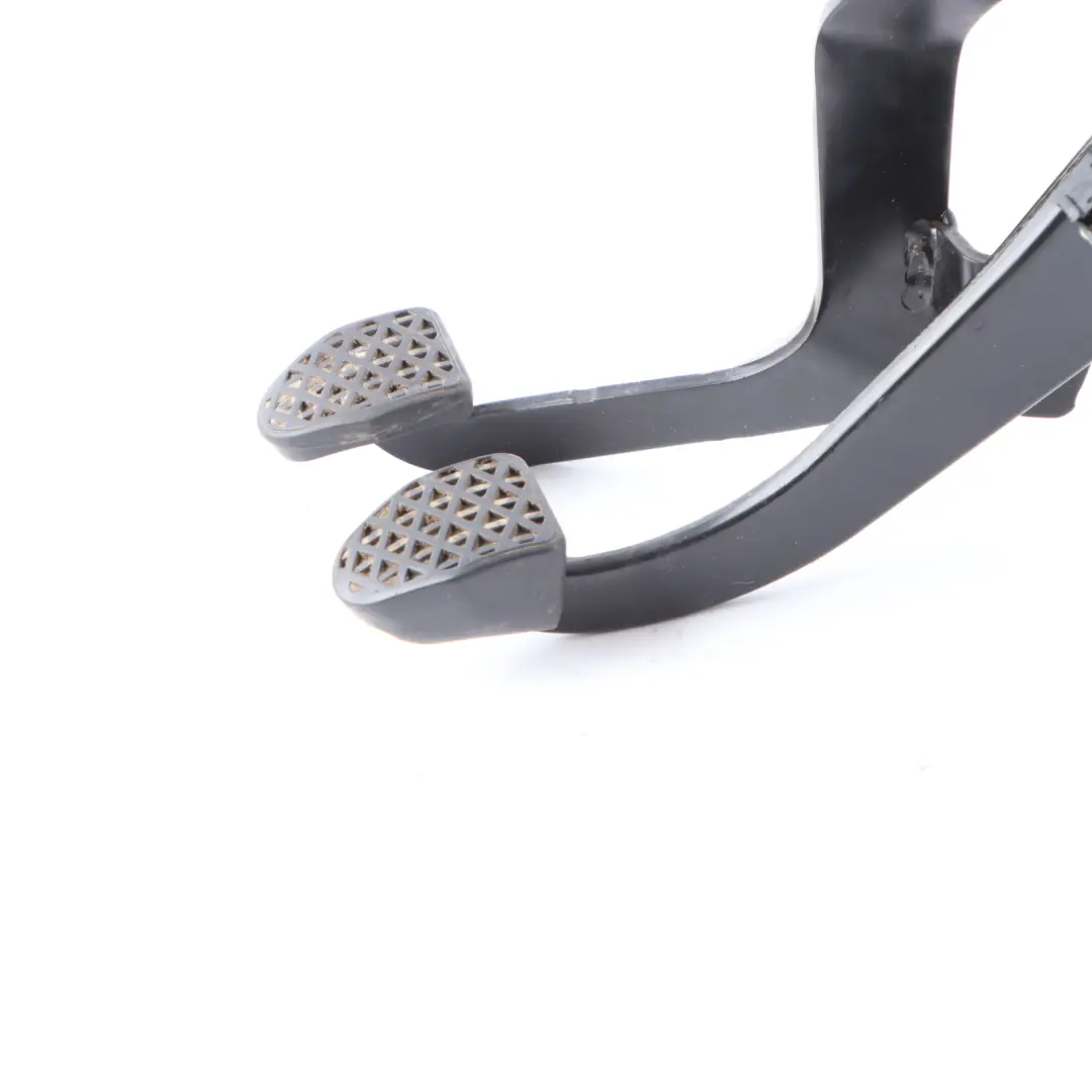 Brake Clutch Pedals Box Assembly Manual Transmission to BMW X3 F25 with Part number 6868083 BMW X3 F25 Brake Clutch Pedals Box Assembly Manual Transmission - SKU rhd-6868083 - Part number 6868083