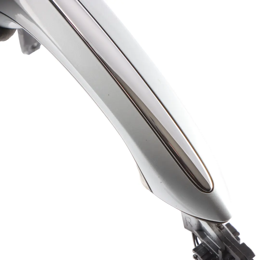 Outside Door Handle Front Right O/S Glacier Silver A83 to BMW F07 GT with Part number 7231928 BMW F07 GT Outside Door Handle Front Right O/S Glacier Silver A83 - SKU rhd-7231928-GSB - Part number 7231928