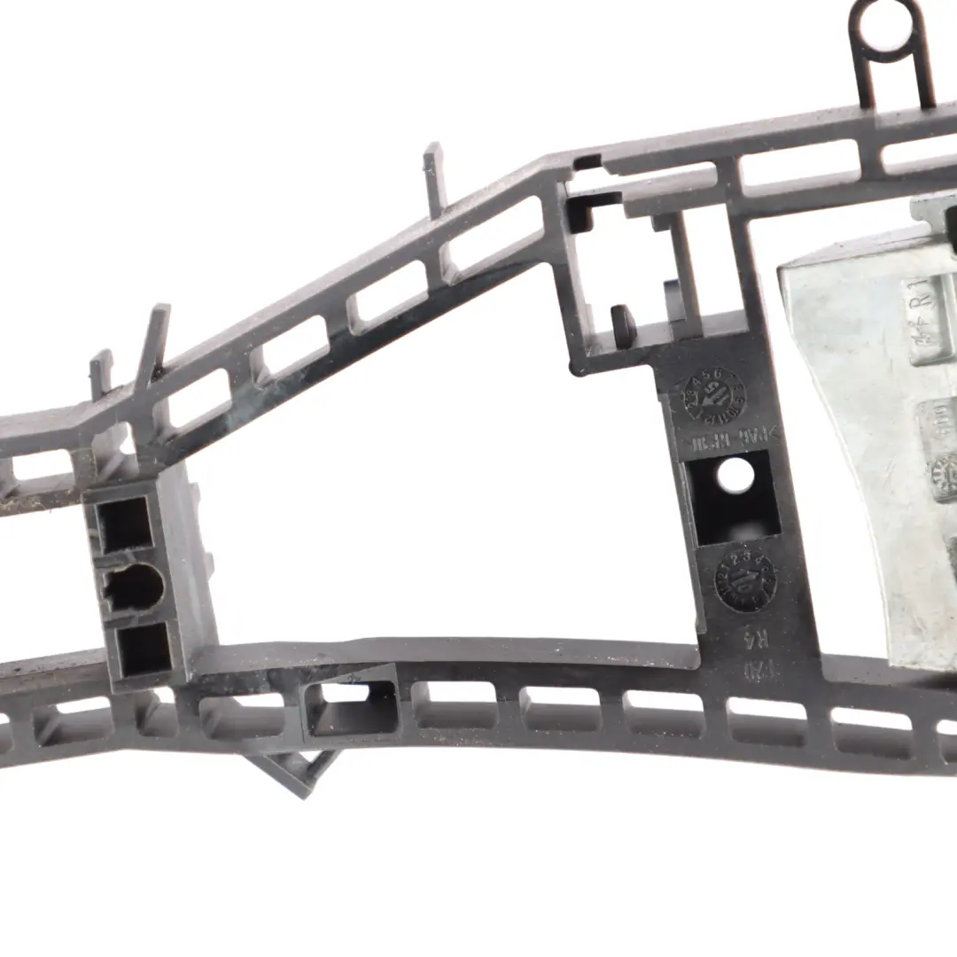 Front Right O/S Door Grab Handle Carrier Support to BMW 4 Series F32 F82 M4 with Part number 7290116 BMW 4 Series F32 F82 M4 Front Right O/S Door Grab Handle Carrier Support - SKU rhd-7290116 - Part number 7290116