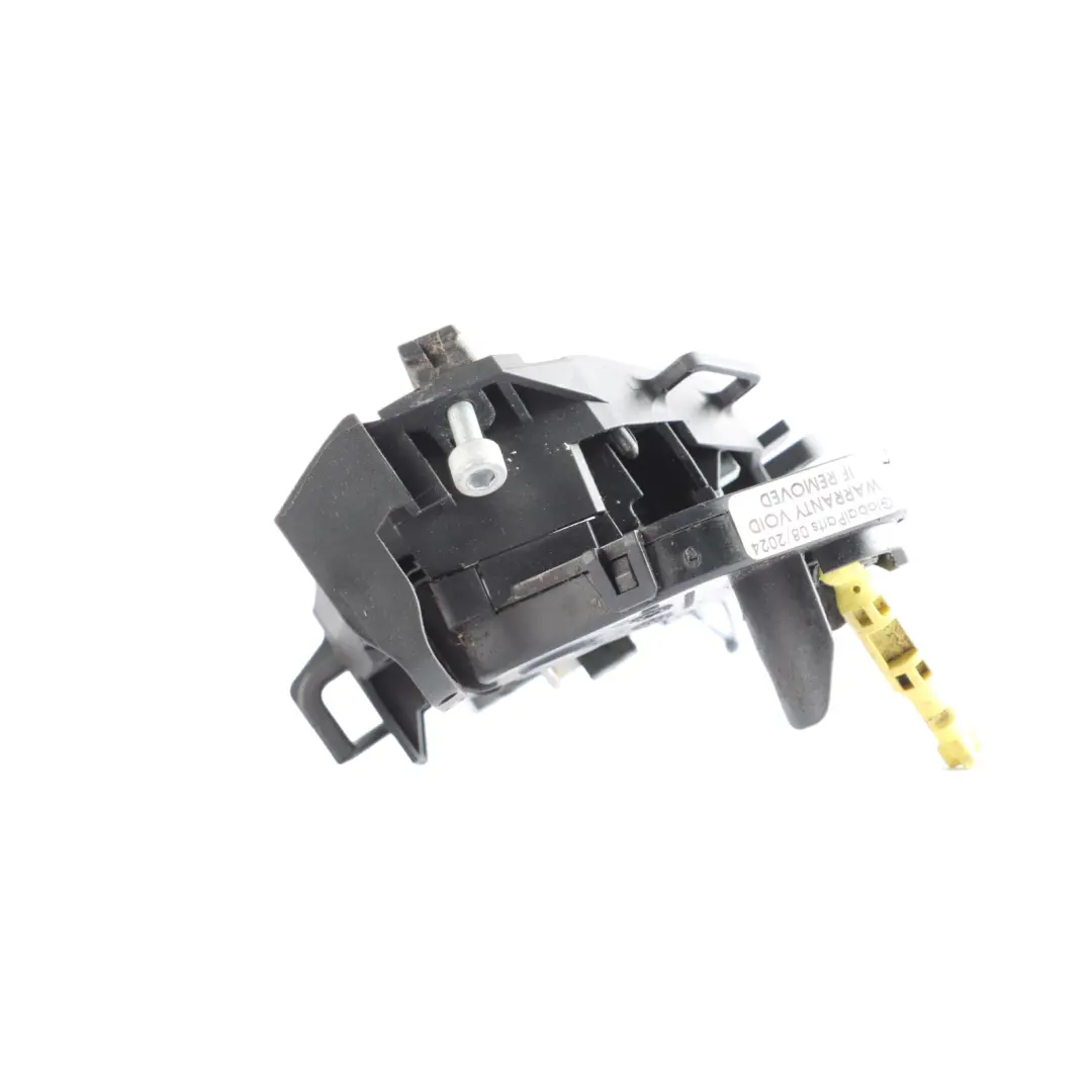 Front Right O/S Door Grab Handle Carrier Support to BMW 4 Series F32 F82 M4 with Part number 7290116 BMW 4 Series F32 F82 M4 Front Right O/S Door Grab Handle Carrier Support - SKU rhd-7290116 - Part number 7290116