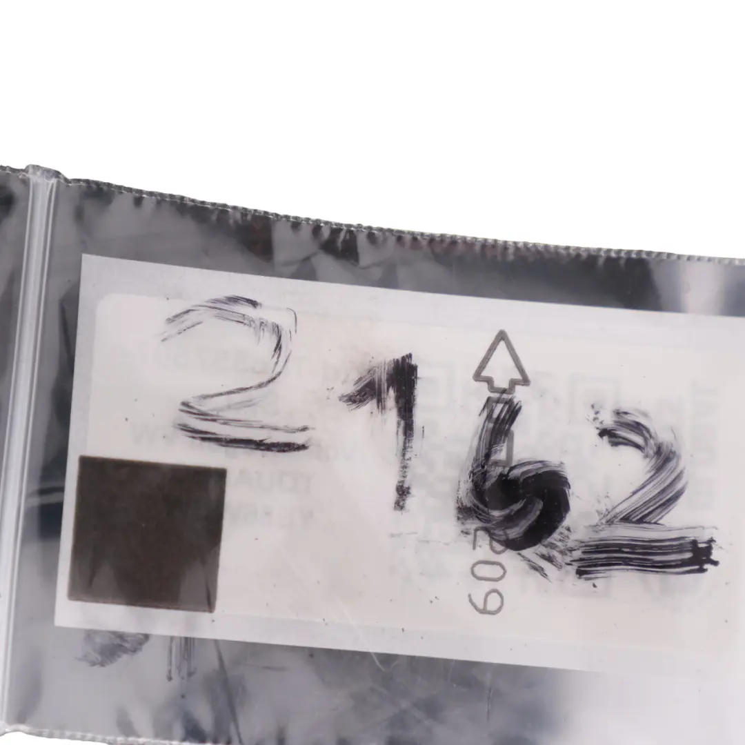 7L Left N/S Door Mirror Wing Salt Lake Grey - D7Z L6857507 to VW Volkswagen Touareg with Part number 7L6857507 VW Volkswagen Touareg 7L Left N/S Door Mirror Wing Salt Lake Grey - D7Z L6857507 - SKU rhd-7L6857507-SAL - Part number 7L6857507