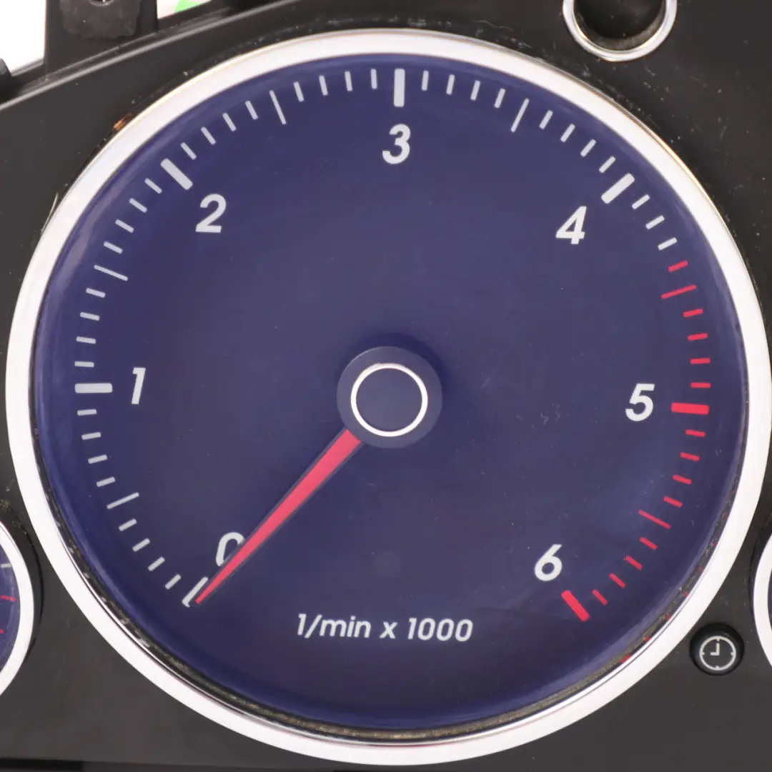VW Touareg 7L Diesel Instrument Cluster Speed Meter Clocks Automatic - SKU rhd-7L6920981MX - Part number 7L6920981MX
