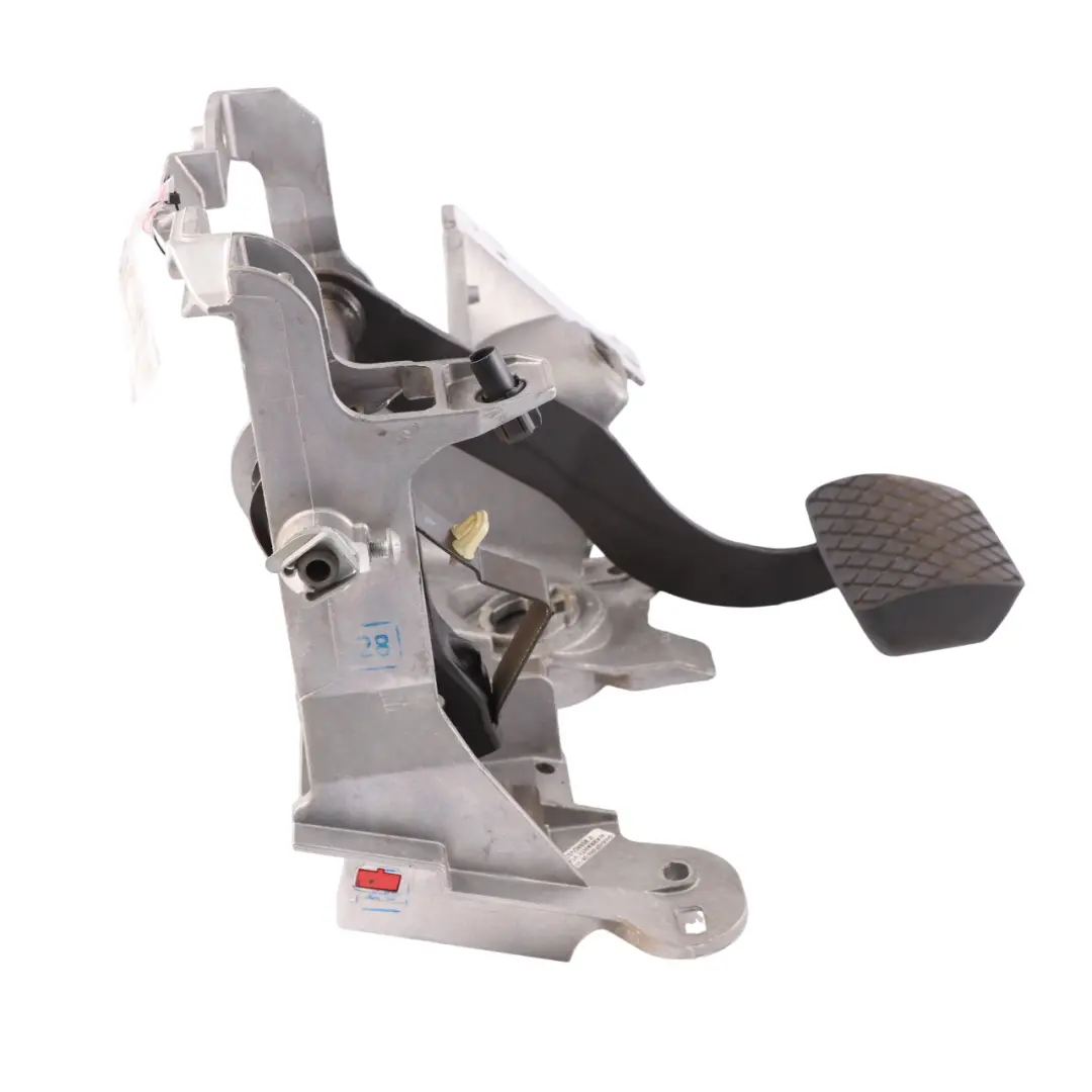 Brake Pedal Assembly Box to Audi A4 B8 with Part number 8K2723140 Audi A4 B8 Brake Pedal Assembly Box - SKU rhd-8K2723140 - Part number 8K2723140