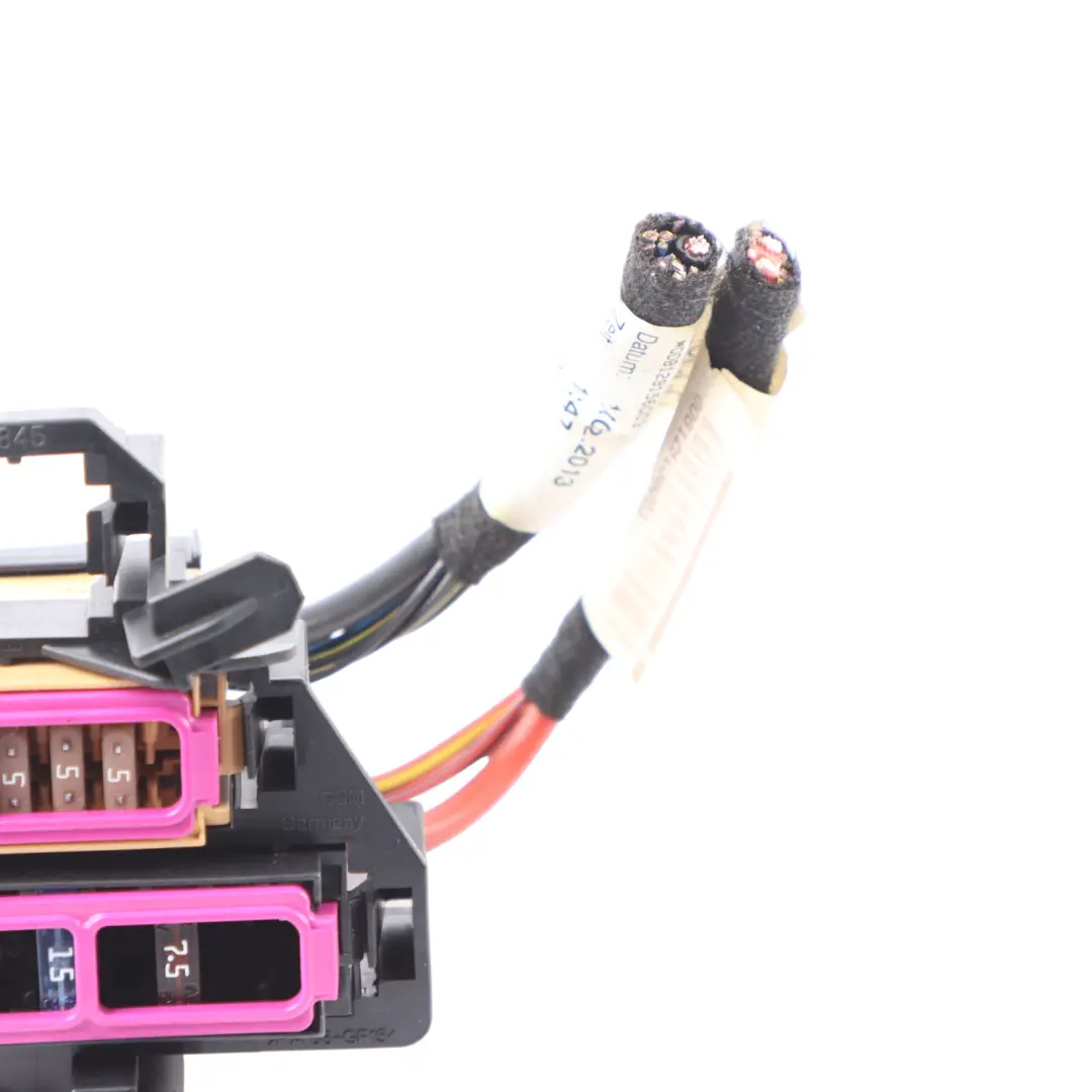 Fuse Box Unit Front Left N/S to Audi A1 8X with Part number 8X2971845 Audi A1 8X Fuse Box Unit Front Left N/S - SKU rhd-8X2971845 - Part number 8X2971845