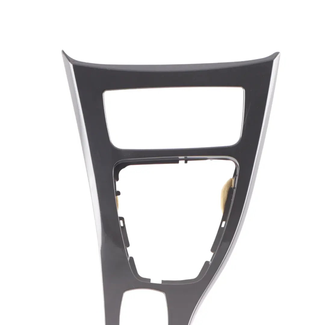 Centre Console Cover Ashtray Trim Diamant Diamond Black to BMW 3 E90 E91 E92 LCI with Part number 9170933 BMW 3 E90 E91 E92 LCI Centre Console Cover Ashtray Trim Diamant Diamond Black - SKU rhd-9170933 - Part number 9170933