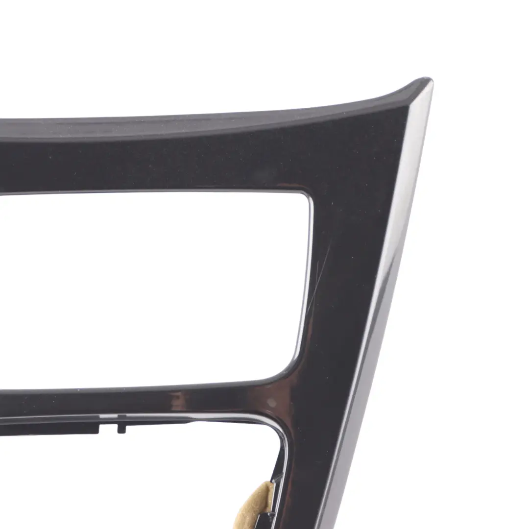 Centre Console Cover Ashtray Trim Diamant Diamond Black to BMW 3 E90 E91 E92 LCI with Part number 9170933 BMW 3 E90 E91 E92 LCI Centre Console Cover Ashtray Trim Diamant Diamond Black - SKU rhd-9170933 - Part number 9170933