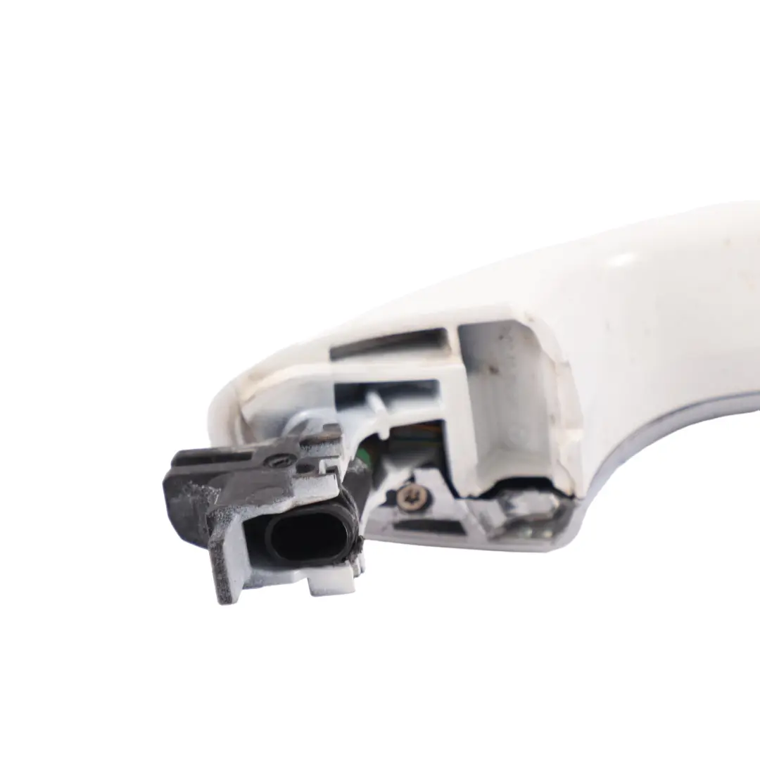 Right O/S Rear Door Exterior Handle Polar White - 149 to Mercedes W205 with Part number A0997605501 Mercedes W205 Right O/S Rear Door Exterior Handle Polar White - 149 - SKU rhd-A0997605501-POL - Part number A0997605501