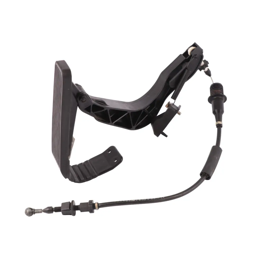 Throttle Pedal Accelerator Gas Pedal Assembly to Mercedes C140 with Part number A1403011420 Mercedes C140 Throttle Pedal Accelerator Gas Pedal Assembly - SKU RHD-A1403011420 - Part number A1403011420