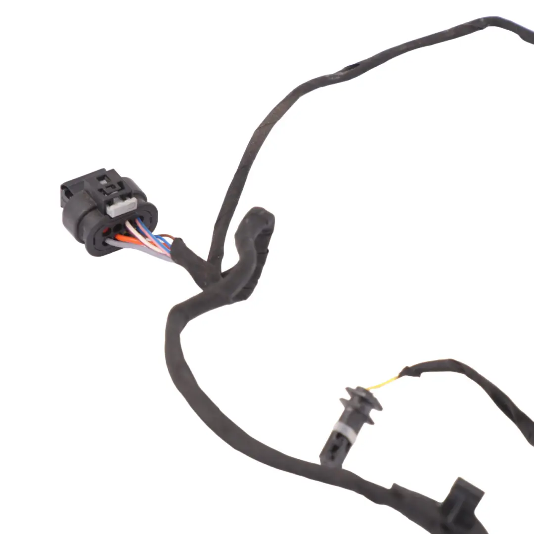 Front Door Electrical Wiring Harness Left N/S to Mercedes W205 with Part number A2055408240 Mercedes W205 Front Door Electrical Wiring Harness Left N/S - SKU RHD-A2055408240 - Part number A2055408240