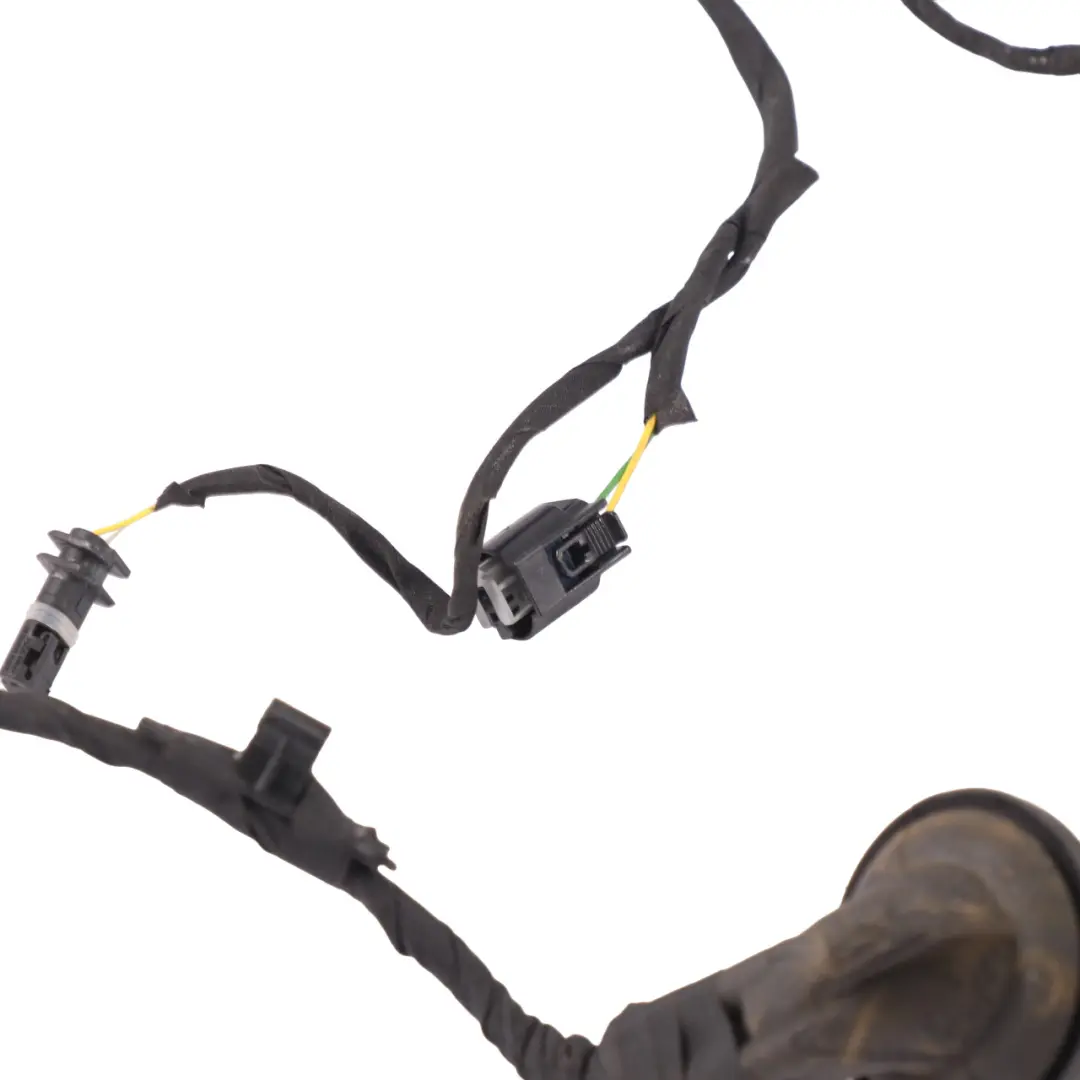 Front Door Electrical Wiring Harness Left N/S to Mercedes W205 with Part number A2055408240 Mercedes W205 Front Door Electrical Wiring Harness Left N/S - SKU RHD-A2055408240 - Part number A2055408240