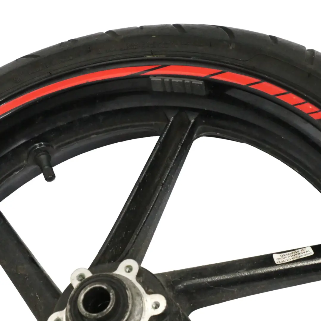 CBR F3 Roue avant R17 Pneu Maxxis 120/60 pour Honda à propos du numéro de pièce WHEEL-FRONT-CBR Honda CBR F3 Roue avant R17 Pneu Maxxis 120/60 - SKU WHEEL-FRONT-CBR - Numéro de pièce WHEEL-FRONT-CBR