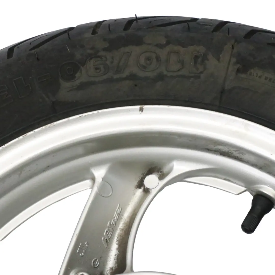 Rueda Delantera Honda 125 Pantheon R12 Neumático Michelin 110/90 para con número de pieza WHEEL-FRONT-PANTHEON Rueda Delantera Honda 125 Pantheon R12 Neumático Michelin 110/90 - SKU WHEEL-FRONT-PANTHEON - Número de pieza WHEEL-FRONT-PANTHEON