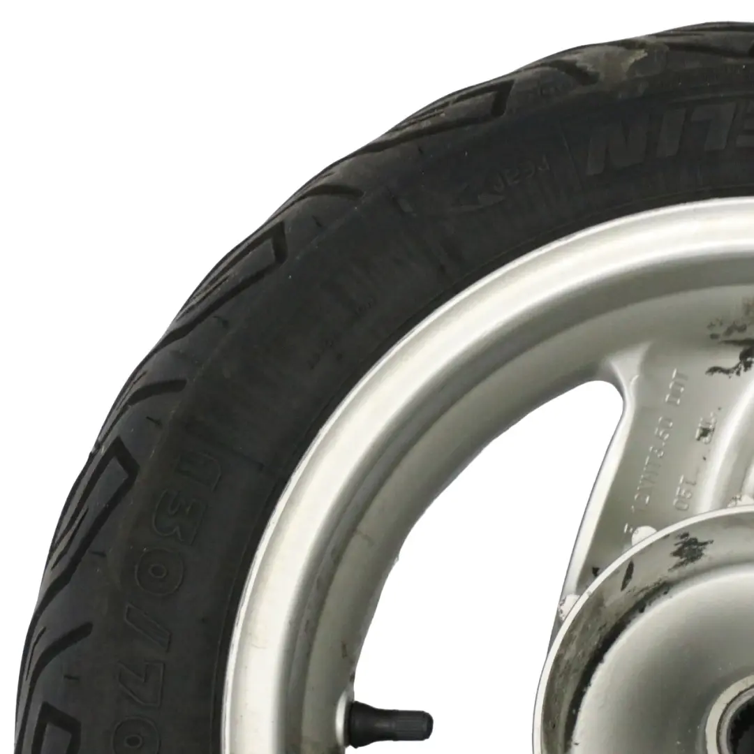 Pantheon Hinterrad R12 Michelin Reifen 130/70 für Honda 125 mit Teilenummer WHEEL-REAR-PANTHEON Honda 125 Pantheon Hinterrad R12 Michelin Reifen 130/70 - SKU WHEEL-REAR-PANTHEON - Teilenummer WHEEL-REAR-PANTHEON