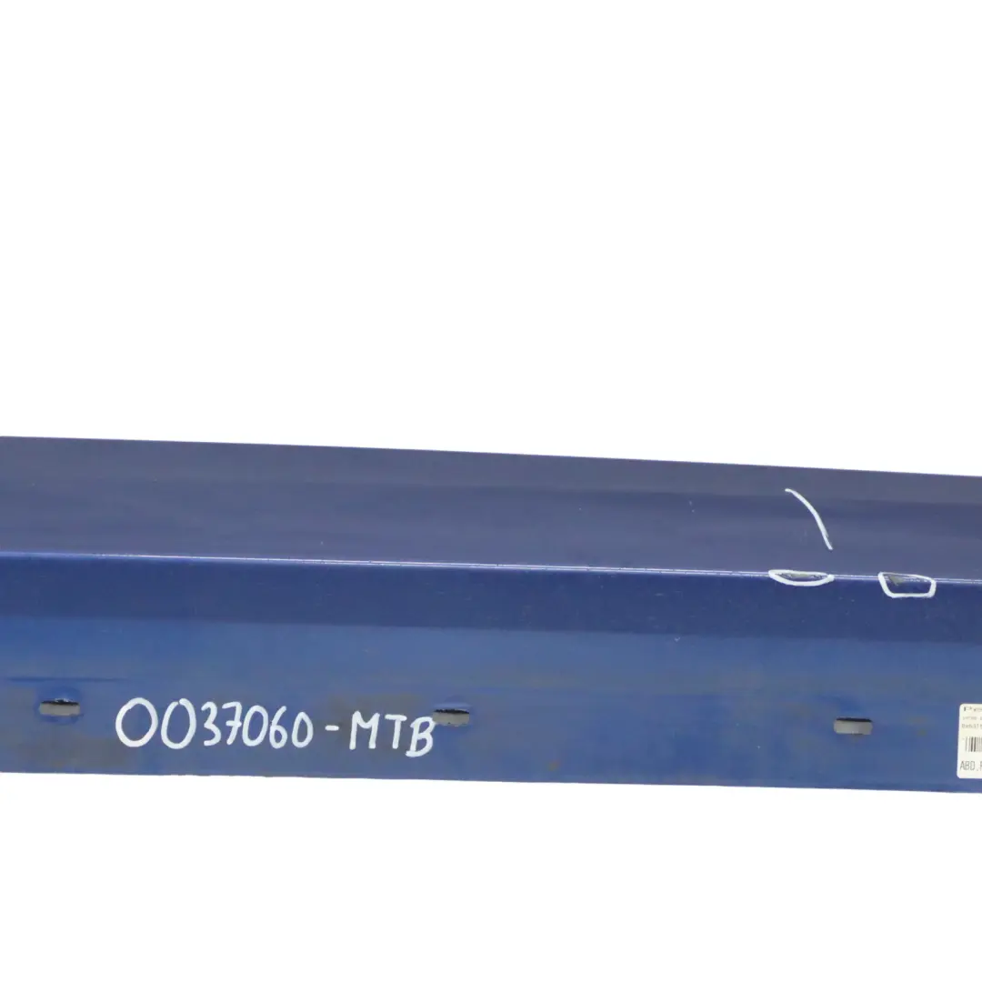 BMW E90 E91 LCI Striscia Davanzale Gonna Laterale Destra Montegoblau Blue - A51 - SKU 0037060-MTB - Numero di parte 0037060