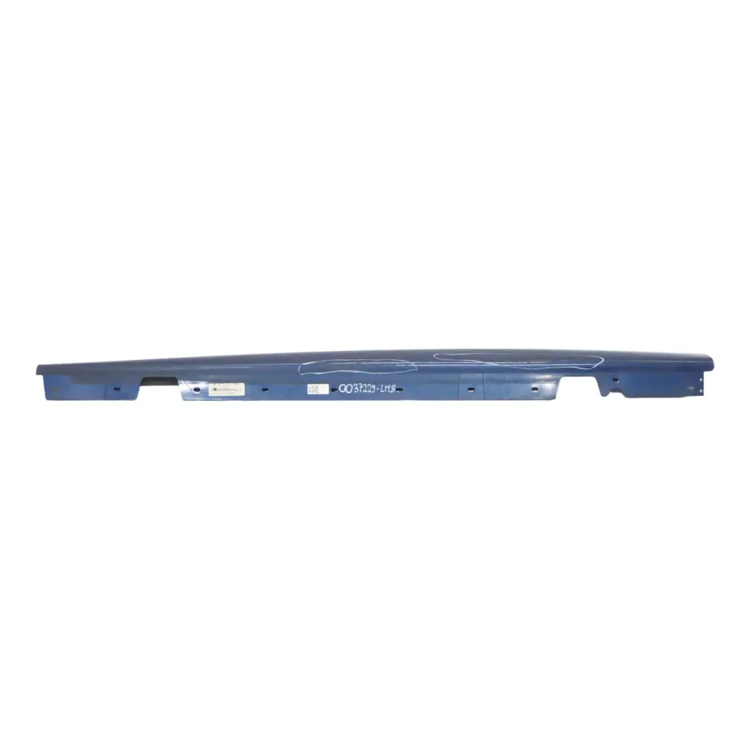 Gonna Laterale Sinistra Le Mans Blau Azzurro - 381 per BMW E90 LCI M Sport con numero di parte 0037229 BMW E90 LCI M Sport Gonna Laterale Sinistra Le Mans Blau Azzurro - 381 - SKU 0037229-LMB - Numero di parte 0037229