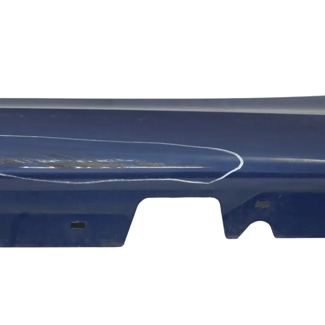 Gonna Laterale Sinistra Le Mans Blau Azzurro - 381 per BMW E90 LCI M Sport con numero di parte 0037229 BMW E90 LCI M Sport Gonna Laterale Sinistra Le Mans Blau Azzurro - 381 - SKU 0037229-LMB - Numero di parte 0037229