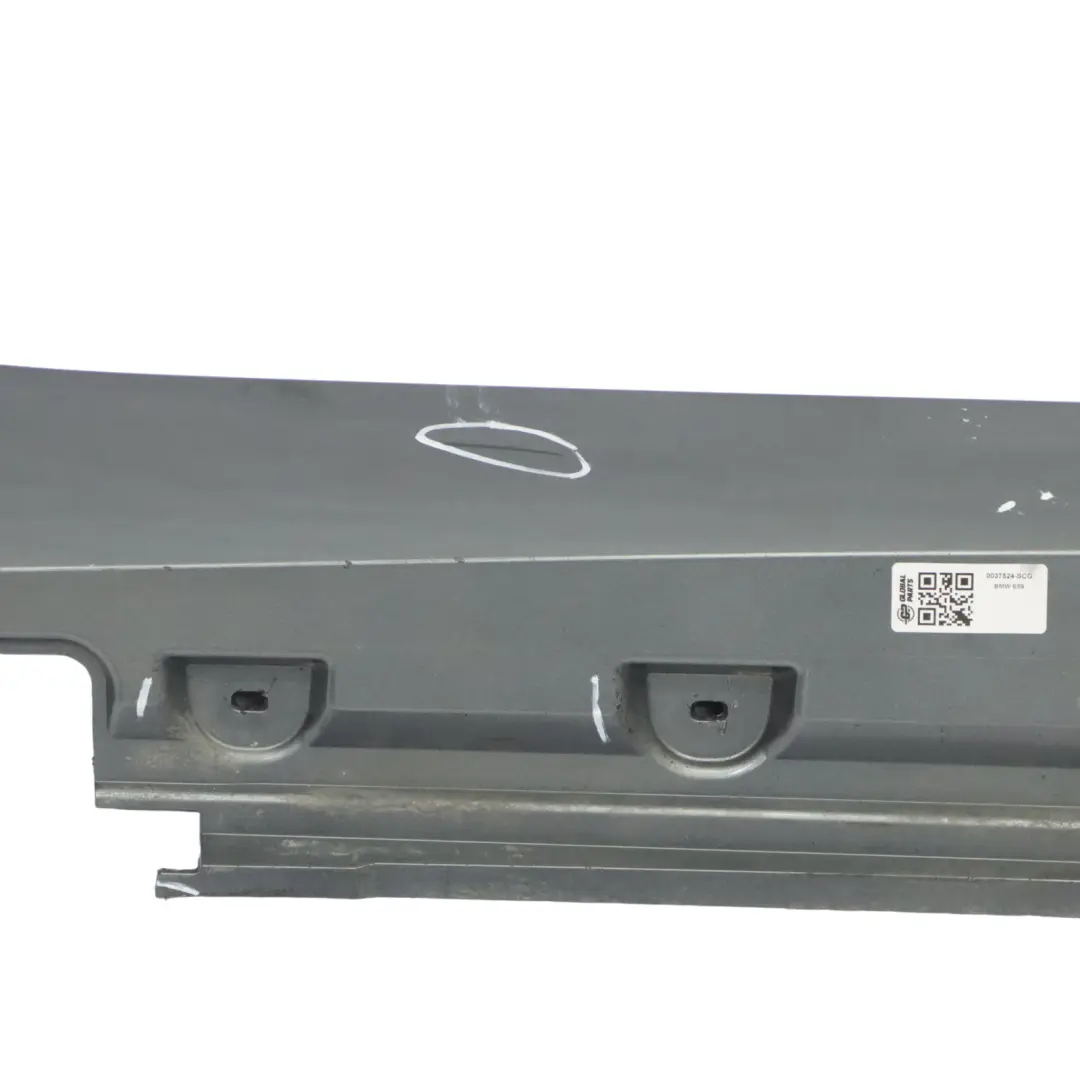 Latérale Bande de Seuil Avant Droite Spacegrau Grey - A52 pour BMW Z4 E89 à propos du numéro de pièce 0037524 BMW Z4 E89 Latérale Bande de Seuil Avant Droite Spacegrau Grey - A52 - SKU 0037524-SCG - Numéro de pièce 0037524