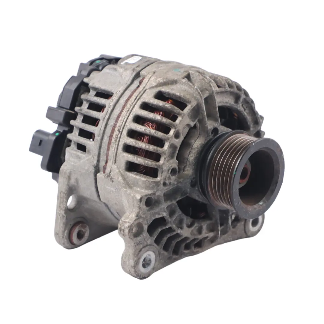 Mk4 Alternator Generator BOSCH 14V 70A to Volkswagen Golf with Part number 028903028C Volkswagen Golf Mk4 Alternator Generator BOSCH 14V 70A - SKU 028903028C - Part number 028903028C