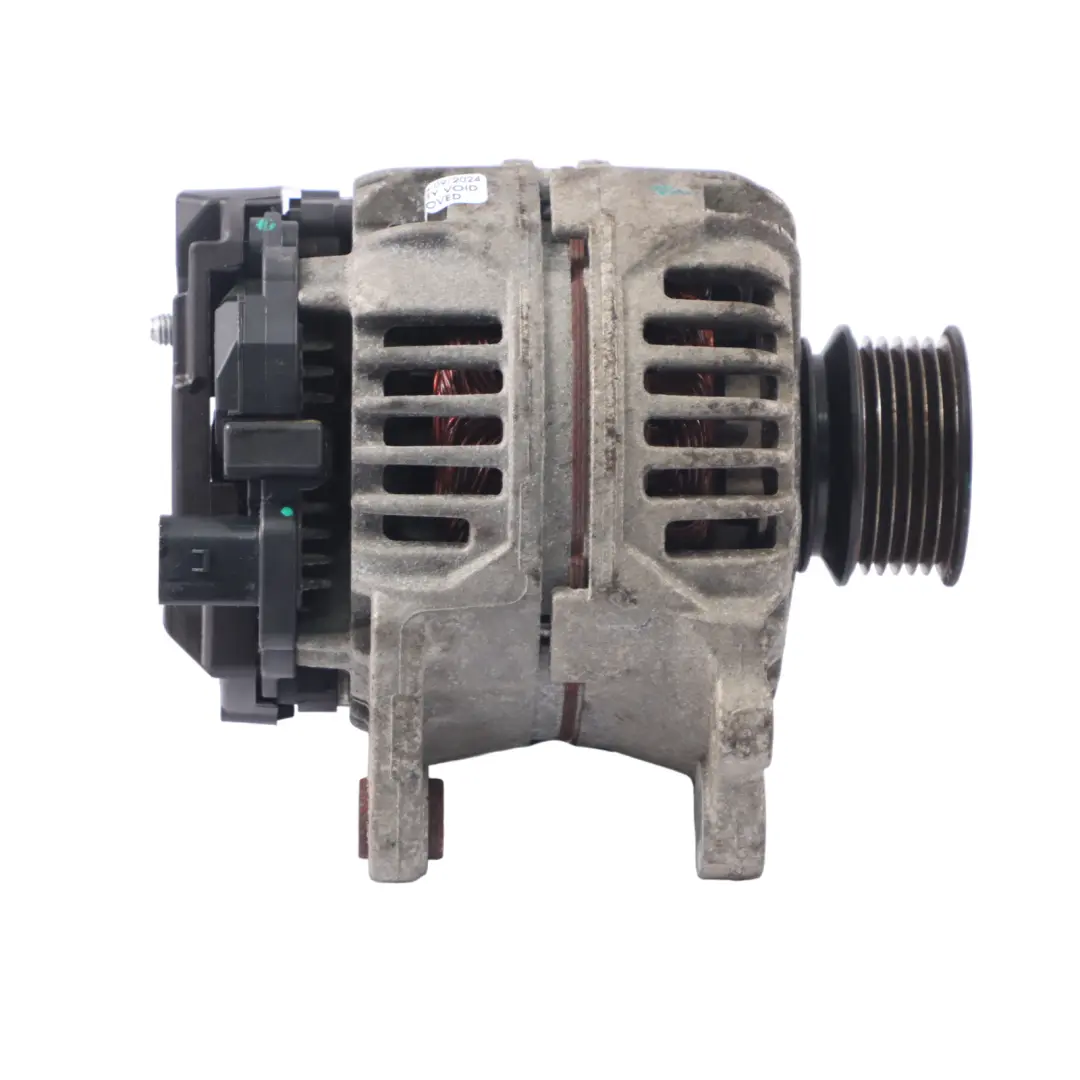 Mk4 Alternator BOSCH 14V 70A do Volkswagen Golf o numerze 028903028C Volkswagen Golf Mk4 Alternator BOSCH 14V 70A - SKU 028903028C - Numer Części 028903028C