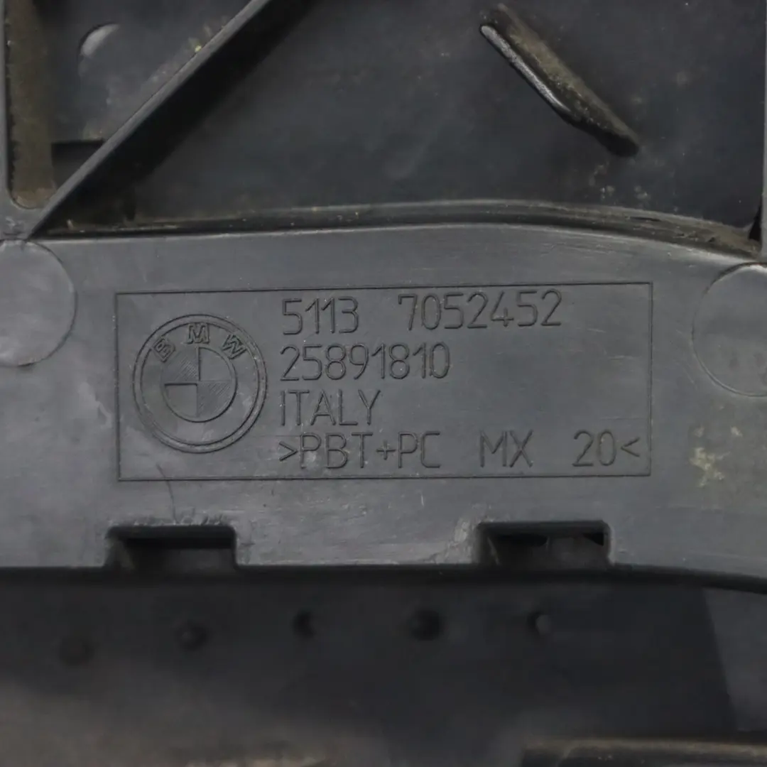 Tapa del Maletero Tapa de Portón Trasero Zafiro Negro - 475 para BMW X3 E83 con número de pieza 0303042 BMW X3 E83 Tapa del Maletero Tapa de Portón Trasero Zafiro Negro - 475 - SKU 0303042-BS2 - Número de pieza 0303042
