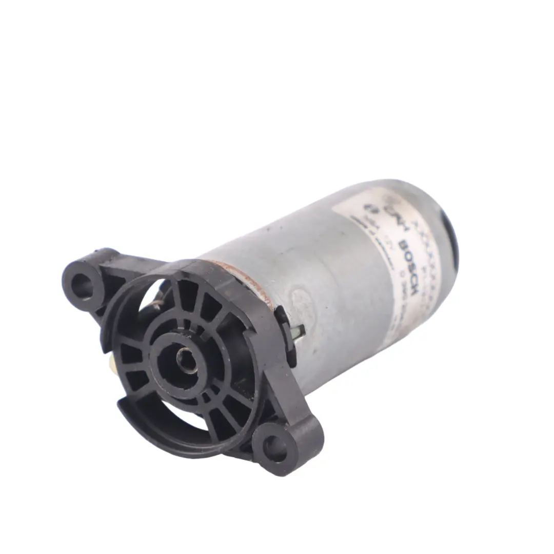 Silniczeek Regulacji Fotela Prawy Przód do BMW F06 F13 F33 F83 M4 o numerze 0390204076 BMW F06 F13 F33 F83 M4 Silniczeek Regulacji Fotela Prawy Przód - SKU 0390204076 - Numer Części 0390204076