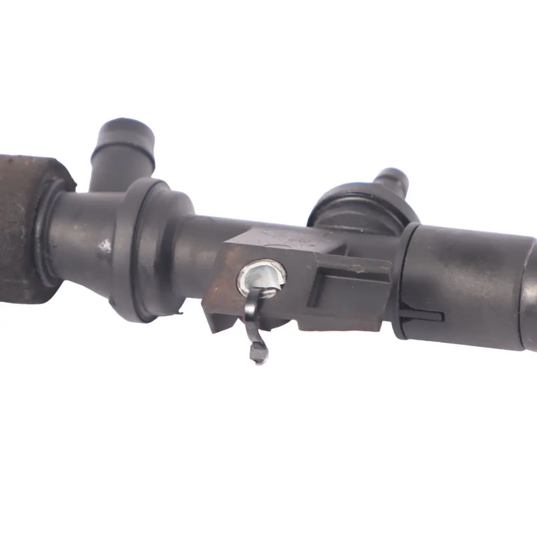 Tuyau d'eau Tuyau d'alimentation du moteur pour Audi A1 8X à propos du numéro de pièce 03C103465AA Audi A1 8X Tuyau d'eau Tuyau d'alimentation du moteur - SKU 03C103465AA - Numéro de pièce 03C103465AA