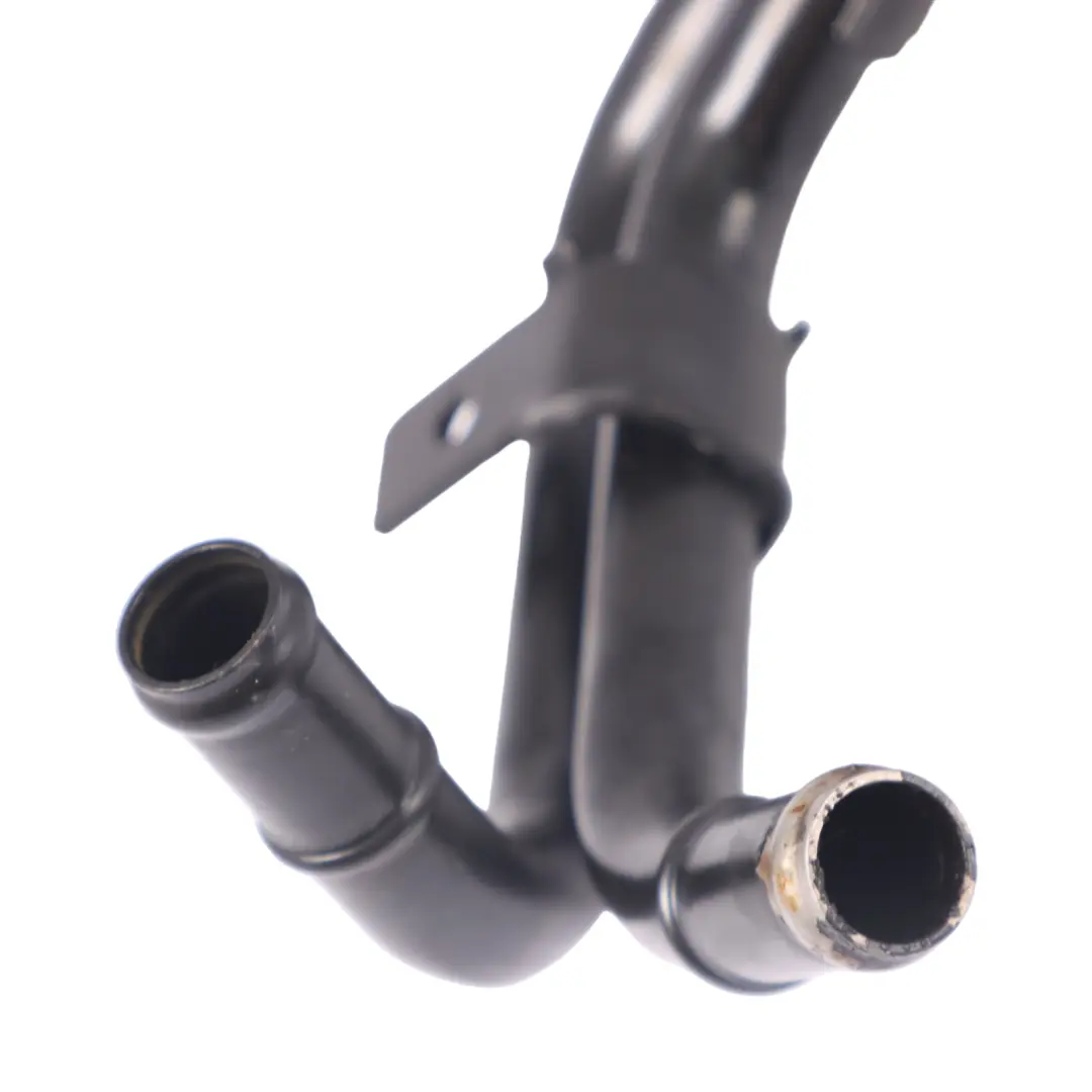 Tubo acqua radiatore tubo refrigerante linea benzina per Audi A3 8P con numero di parte 03C121070L Audi A3 8P Tubo acqua radiatore tubo refrigerante linea benzina - SKU 03C121070L - Numero di parte 03C121070L