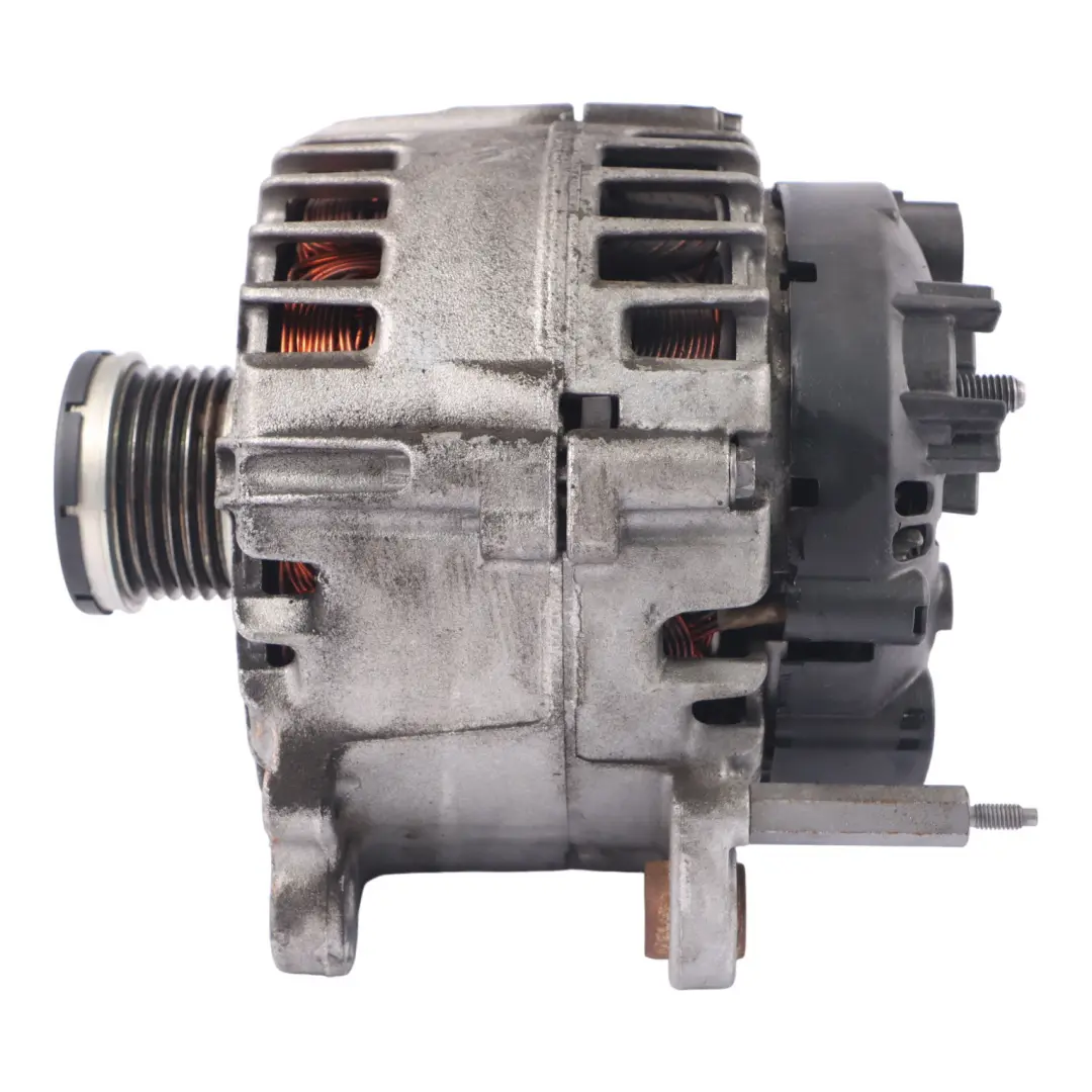 Alternator Prądnica 1.4 TSI do Audi A3 8P Volkswagen Passat B7 o numerze 03C903024F Audi A3 8P Volkswagen Passat B7 Alternator Prądnica 1.4 TSI - SKU 03C903024F - Numer Części 03C903024F